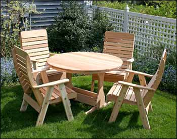 Red Cedar Estate Patio Dining Collection