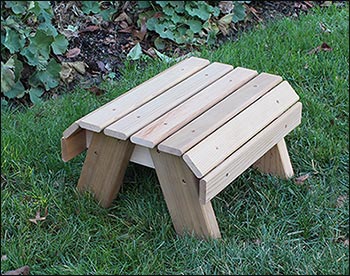 Red Cedar Footrest