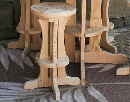 Treated Pine Star Design Pub Table w/4 Pub Stools