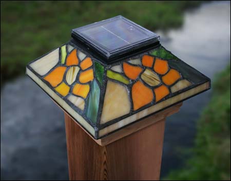 Tiffany Style Grape Post Cap w/Solar Light