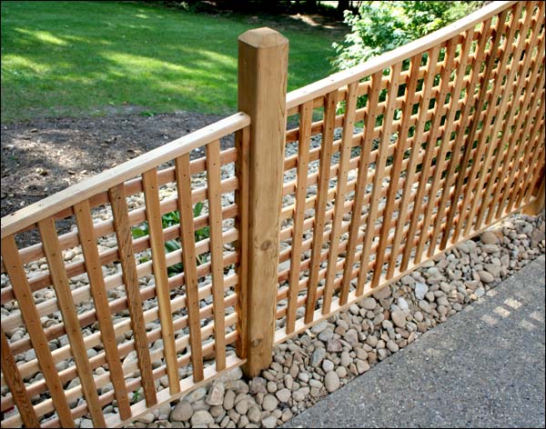 Red Cedar Lattice Corner Fencing