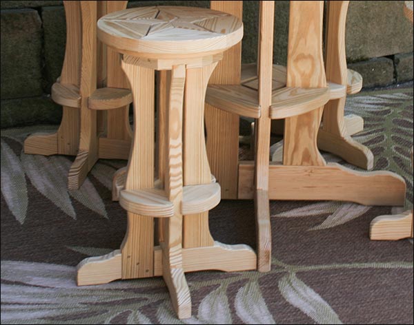 Treated Pine Star Design Pub Table w/4 Pub Stools